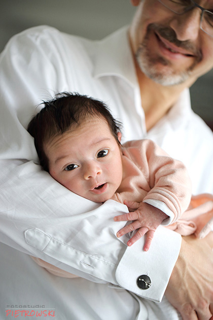 Neugeborenenfotos zu Hause, Babyfotos zu Hause